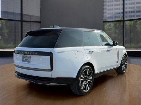 New 2026 Land Rover Range Rover SE image 16