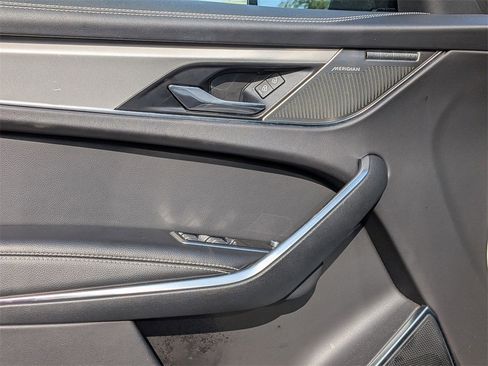 Used 2024 Jaguar F-PACE R-Dynamic S image 13