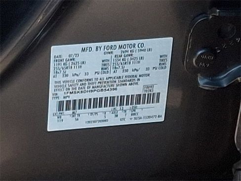 Used 2023 Ford Explorer XLT w/ Equipment Group 202A image 28