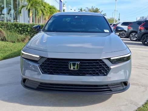 Used 2025 Honda Accord Sport image 2