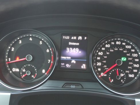 Used 2021 Volkswagen Atlas SE image 18