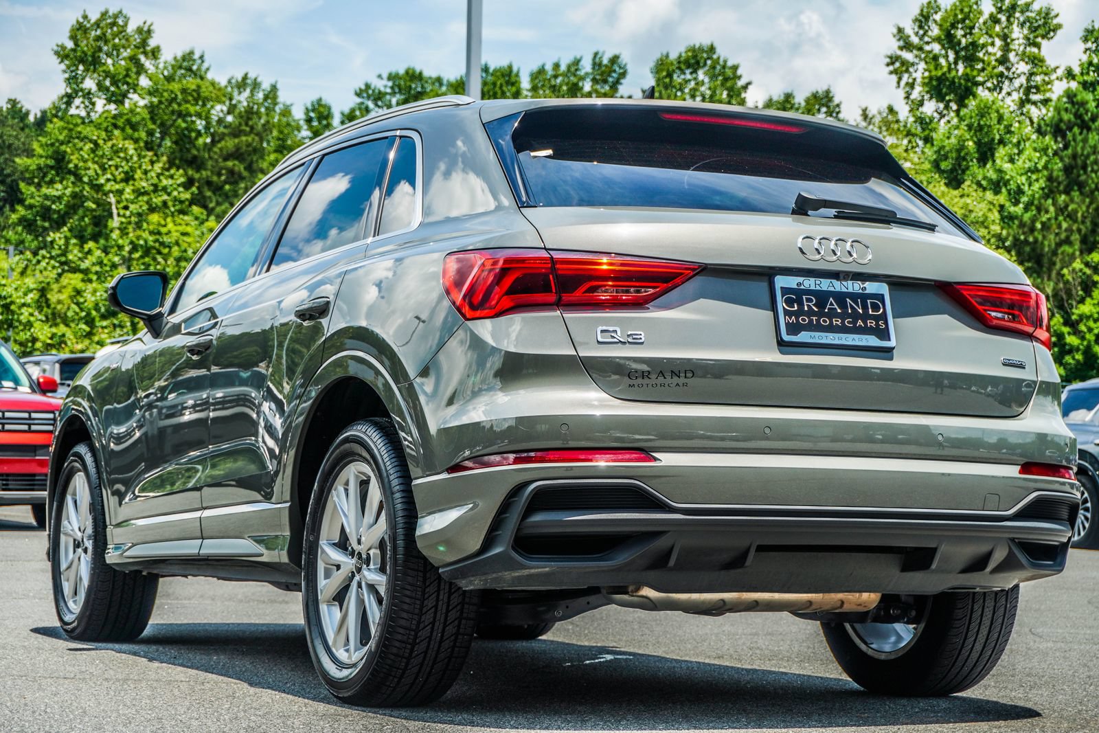 Used 2025 Audi Q3 2.0T Premium AWD/4WD image 11