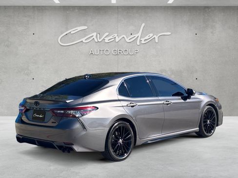 Used 2021 Toyota Camry XSE image 15