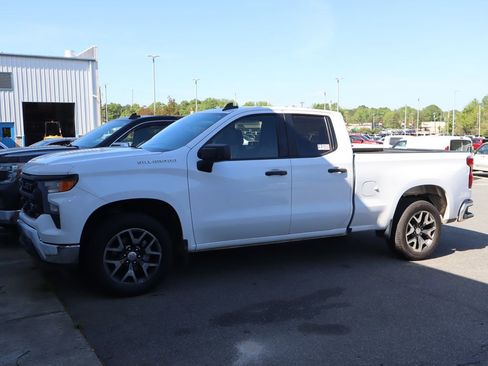 Certified 2022 Chevrolet Silverado 1500 W/T w/ WT Value Package image 1