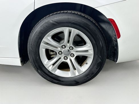 Used 2023 Dodge Charger SXT RWD image 11
