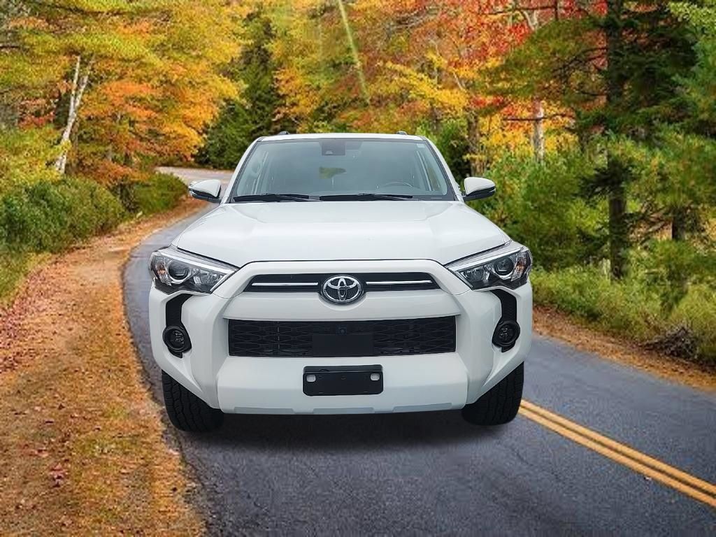 Used 2024 Toyota 4Runner SR5 Premium w/ Moonroof Package AWD/4WD image 9