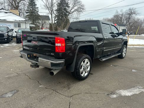 Used 2018 GMC Sierra 2500 SLT image 5
