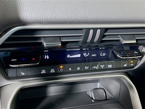 Used 2025 MAZDA CX-90 3.3 Turbo w/ Premium Sport Pkg image 14