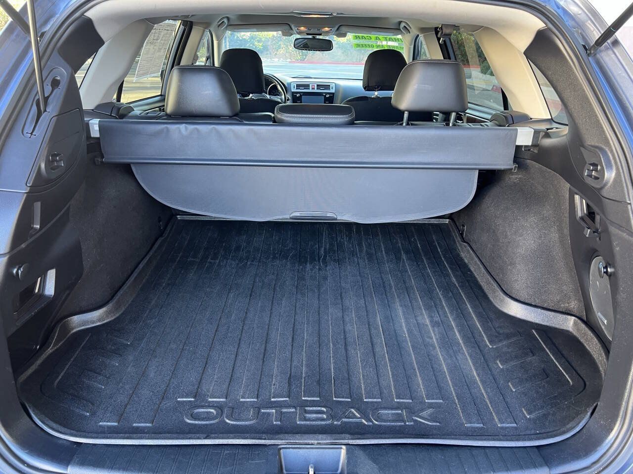 Used 2016 Subaru Outback 3.6R Limited AWD/4WD image 27
