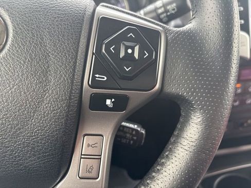 Used 2022 Toyota 4Runner Limited image 18