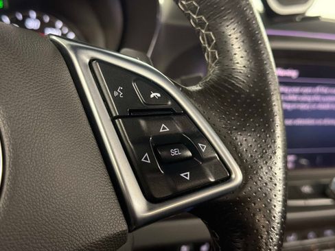 Used 2022 Chevrolet Camaro SS RWD image 28
