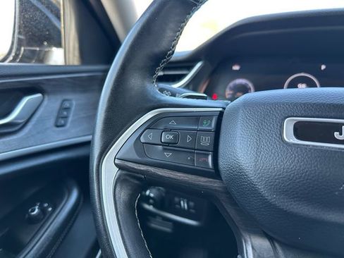 Used 2022 Jeep Grand Cherokee L Limited image 24