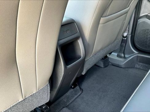 Used 2025 Chevrolet Trax ACTIV FWD image 22
