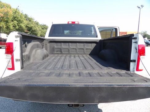 Used 2024 RAM 2500 Tradesman w/ Chrome Appearance Group image 13