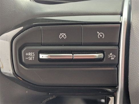 Used 2024 Chevrolet Colorado LT w/ LT Convenience Package image 14