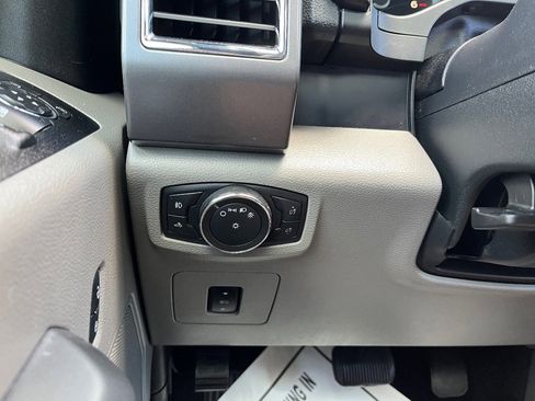 Used 2016 Ford F150 XLT w/ Equipment Group 302A Luxury AWD/4WD image 22