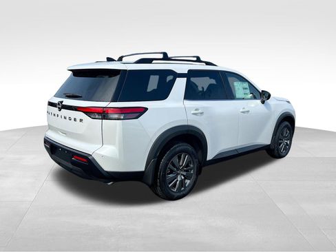 New 2026 Nissan Pathfinder SV image 7
