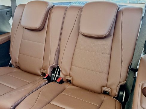 New 2026 Mercedes-Benz GLS 450 4MATIC image 30