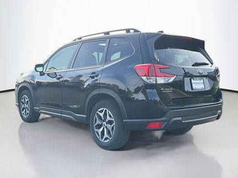 Used 2023 Subaru Forester Premium AWD/4WD image 13