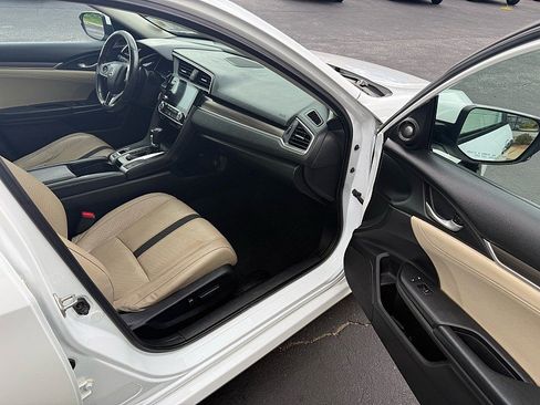 Used 2020 Honda Civic Touring image 22