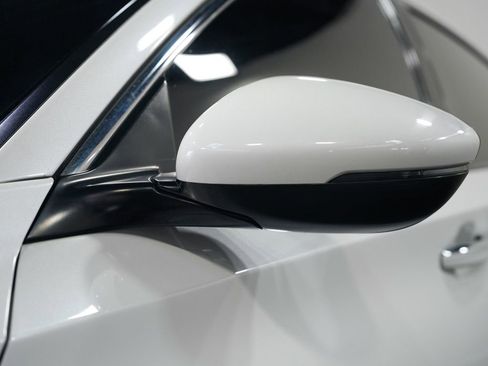 Used 2018 Honda Accord Touring image 43