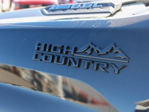 Used 2024 Chevrolet Silverado 3500 High Country w/ Technology Package image 8