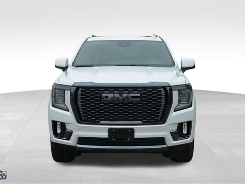 Used 2023 GMC Yukon XL Denali Ultimate w/ LPO, Floor Liner Package AWD/4WD image 5