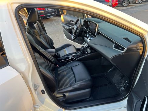 Used 2020 Toyota Corolla XSE image 23