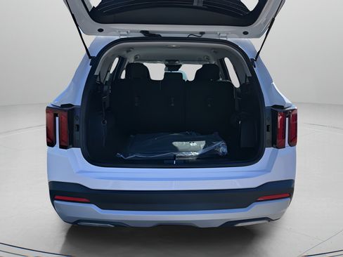 New 2026 Kia Sorento LX image 12