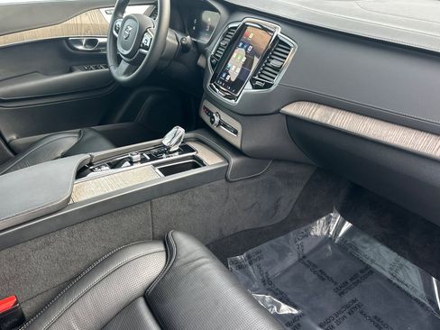 Certified 2023 Volvo XC90 T8 Ultimate image 19
