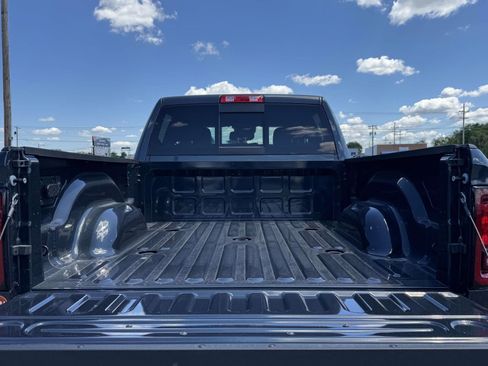 New 2026 RAM 3500 Tradesman AWD/4WD image 17