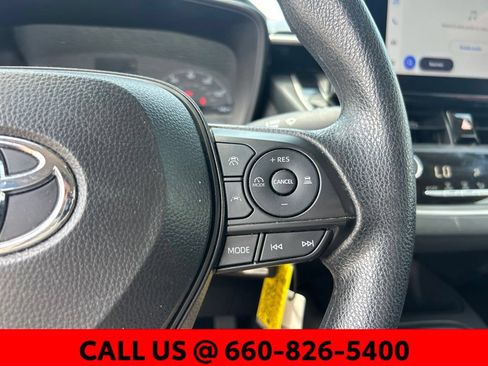 Used 2025 Toyota Corolla LE FWD image 14