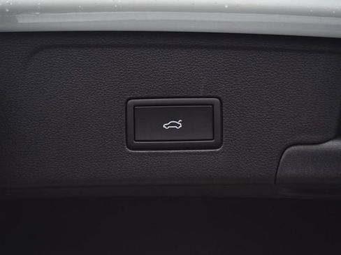 New 2026 Volkswagen Atlas Cross Sport SE image 26