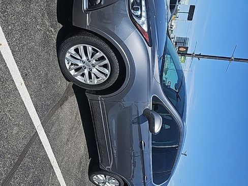 Used 2020 Buick Envision Premium w/ Driver Confidence Package AWD/4WD image 4