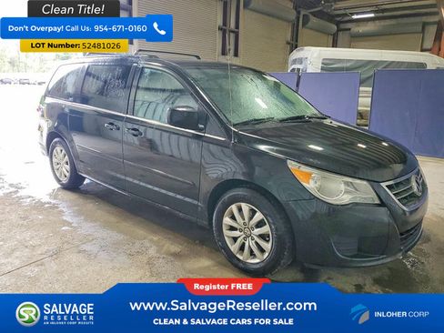 Used 2013 Volkswagen Routan SE FWD image 5