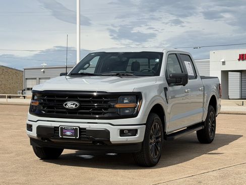Used 2026 Ford F150 XLT w/ Equipment Group 302A MID AWD/4WD image 8