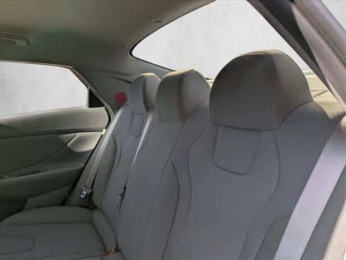 New 2026 Hyundai Elantra SE image 18