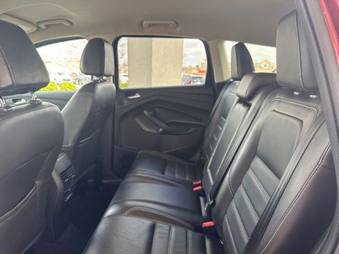 Used 2017 Ford Escape Titanium image 6