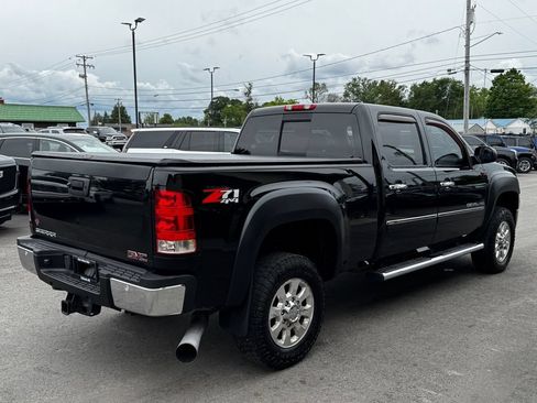 Used 2011 GMC Sierra 2500 Denali w/ LPO, Protection Package AWD/4WD image 6