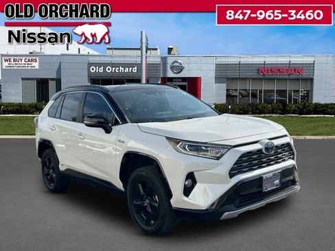 Used 2020 Toyota RAV4 XSE AWD/4WD image 3