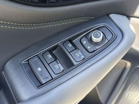 Used 2025 Subaru Outback Onyx Edition image 17