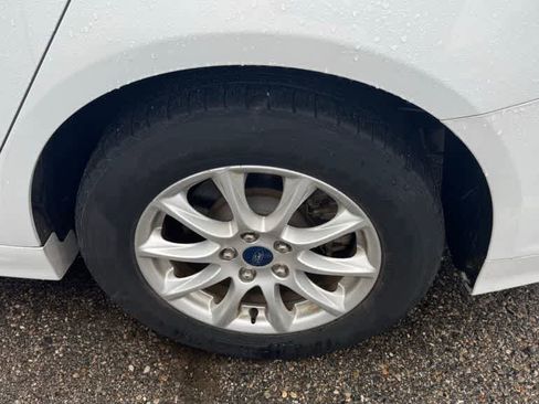 Used 2018 Ford Fusion S image 22