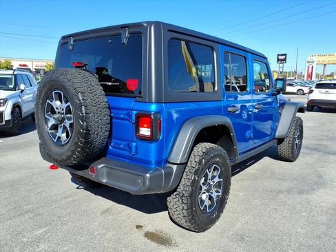 Used 2022 Jeep Wrangler Unlimited Rubicon AWD/4WD image 3