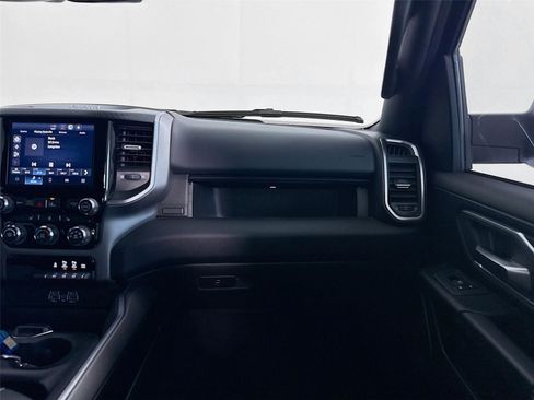 Used 2025 RAM 1500 Big Horn AWD/4WD image 19