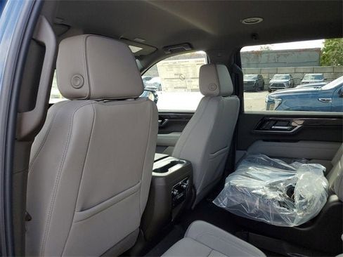 New 2026 GMC Yukon XL Elevation image 10