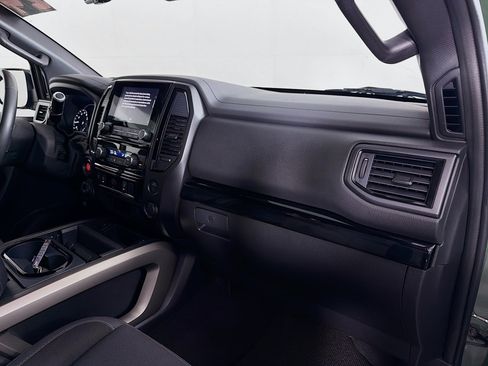 Used 2024 Nissan Titan SV w/ SV Bronze Edition Package image 28