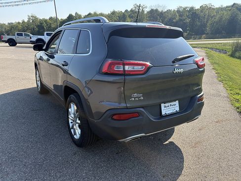 Used 2016 Jeep Cherokee Limited AWD/4WD image 3