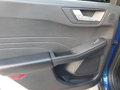 Used 2022 Ford Escape SEL w/ Technology Package image 28