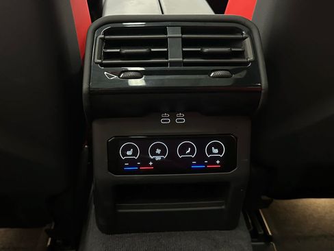 Used 2026 BMW M5 Touring AWD/4WD image 42