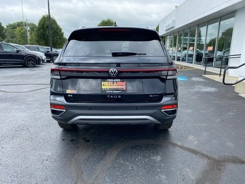 New 2025 Volkswagen Taos SE image 12